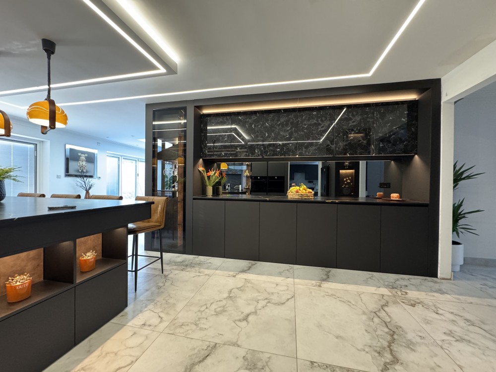 20250619 184942839 iOS